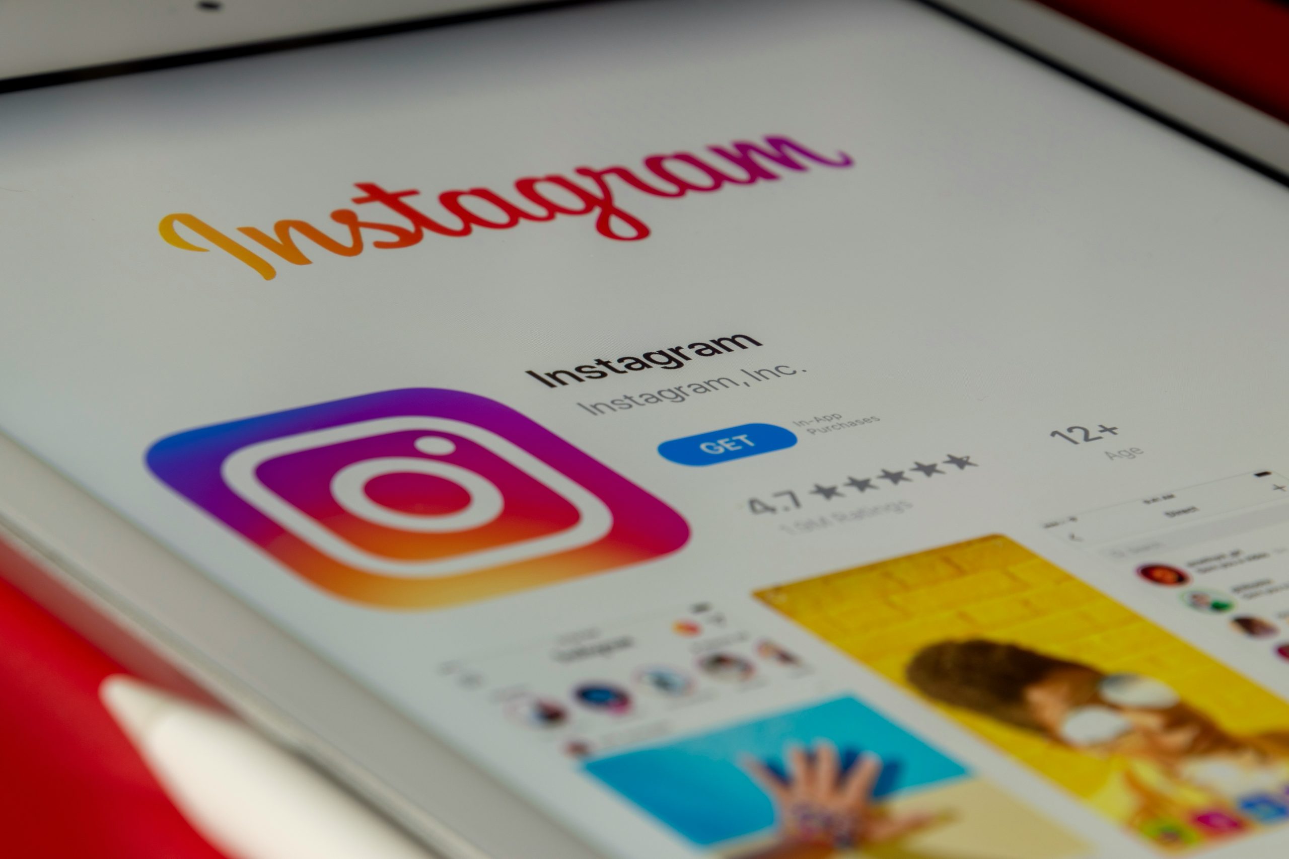 Why Hide Like & Share Counts on Instagram 